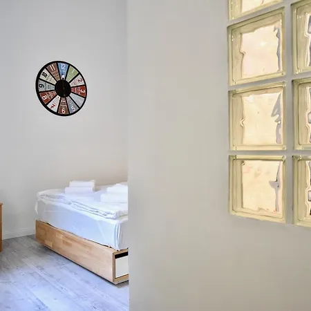 Standard By Hi5 - Fejer Gyorgy St Budapest