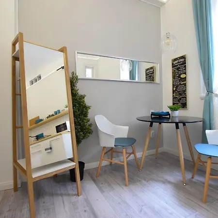 Standard By Hi5 - Fejer Gyorgy St Lägenhet