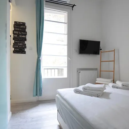 Standard By Hi5 - Fejer Gyorgy St * Budapest