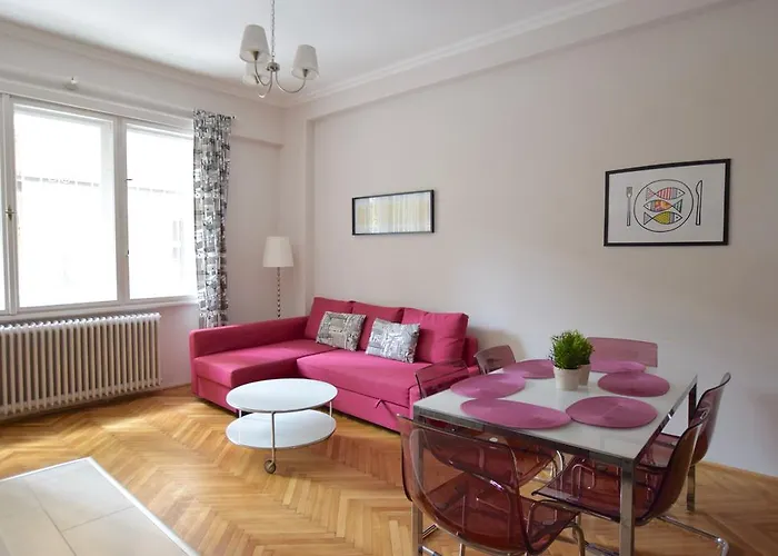 Standard By Hi5 - Fejer Gyorgy St Boedapest