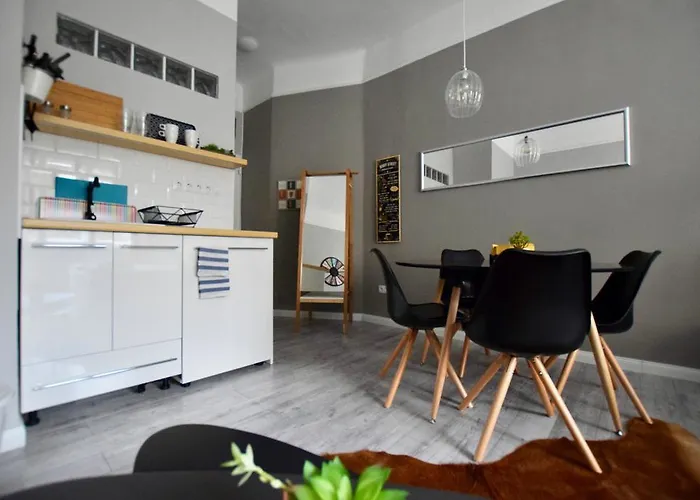 Standard By Hi5 - Fejer Gyorgy St Boedapest