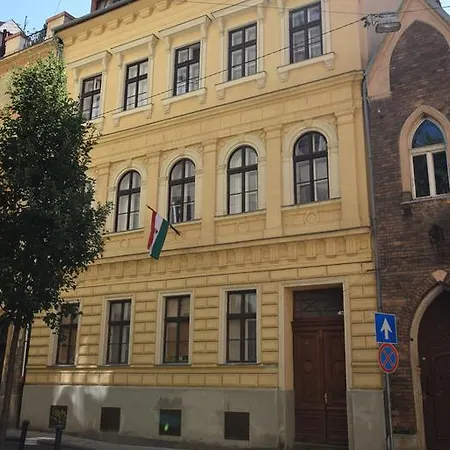 Standard By Hi5 - Fejer Gyorgy St Apartament *